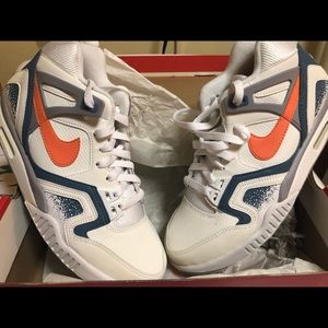 Nike Air Tech Challenger II